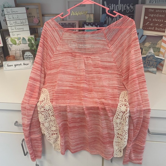 5 for $25- New Directions Pink and White Top size Large - Picture 3 of 15